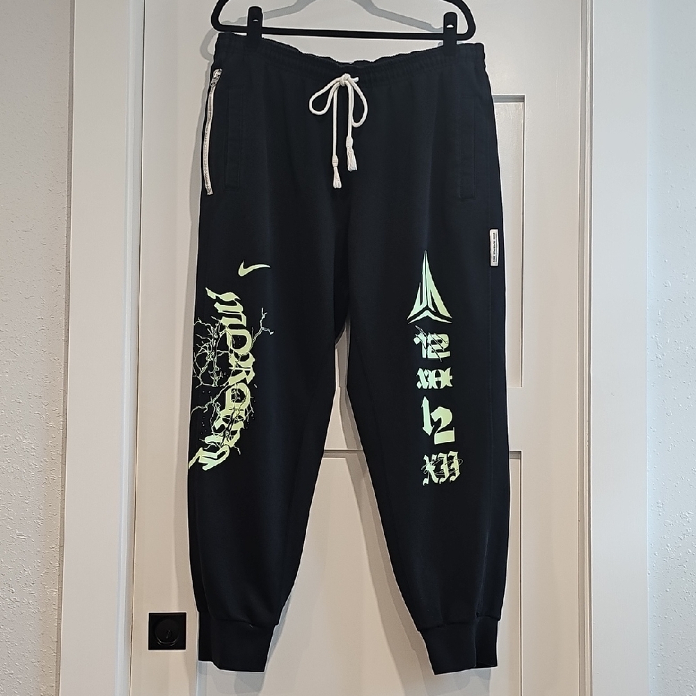Nike Green and Black Jogger Sweatpants with Neon Accents - Picture 2 of 5